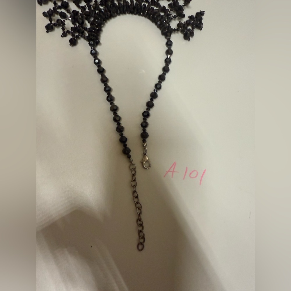 Black crystals Beaded Fringe Statement Necklace - Picture 10 of 11